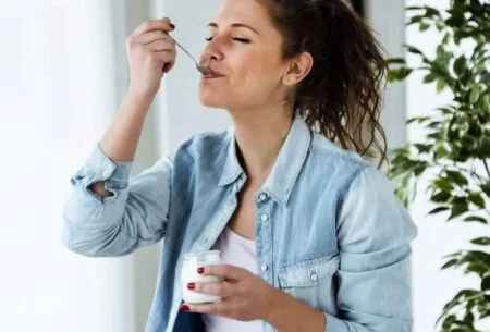 drinking water while eating research